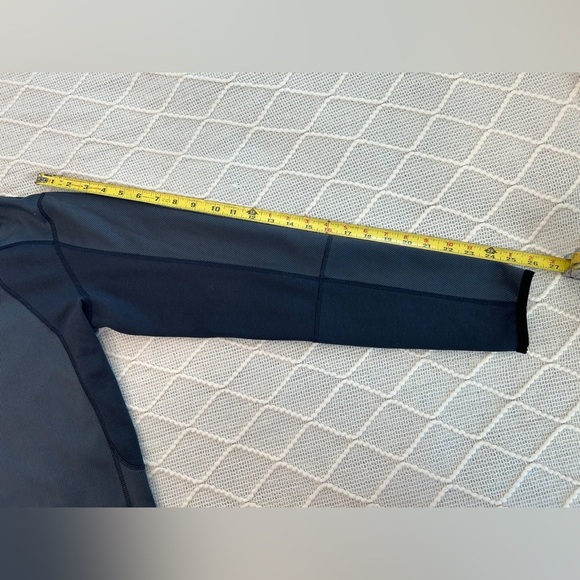 Outerknown Men’s Activewear Quarter-zip top. Navy blue. Size medium - Picture 4 of 10